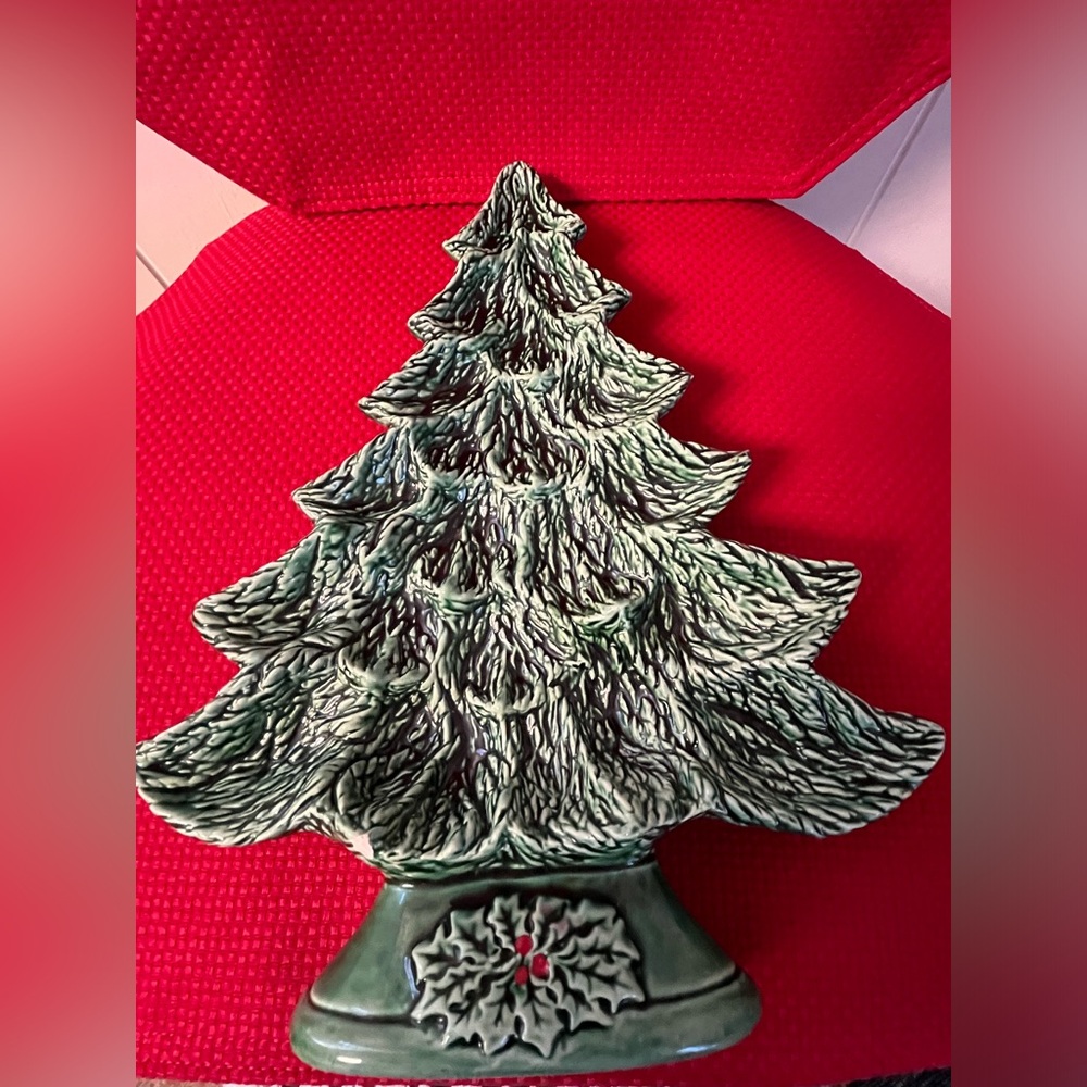 VTG Nowell's Ceramic Standing Christmas Tree 11"